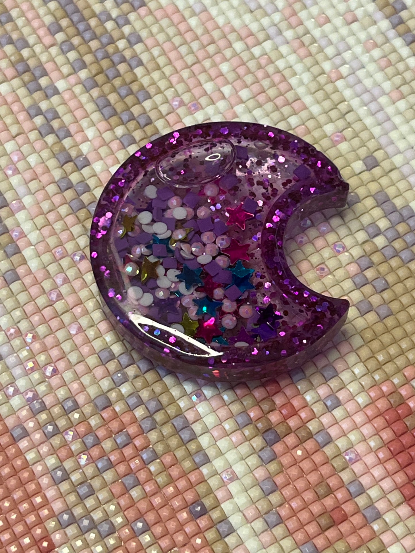 Resin Shaker Purple Moon Cover Minder