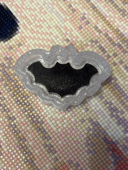 Resin White Outline Bat Trash Tray Cover Minder