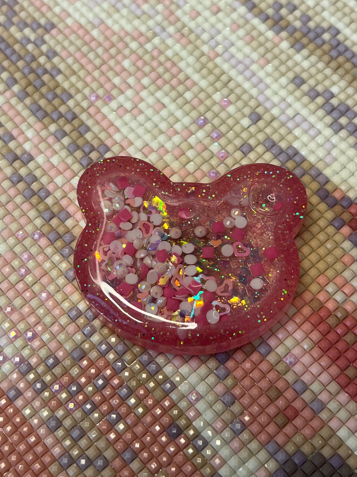 Resin Shaker Pink Bear Cover Minder
