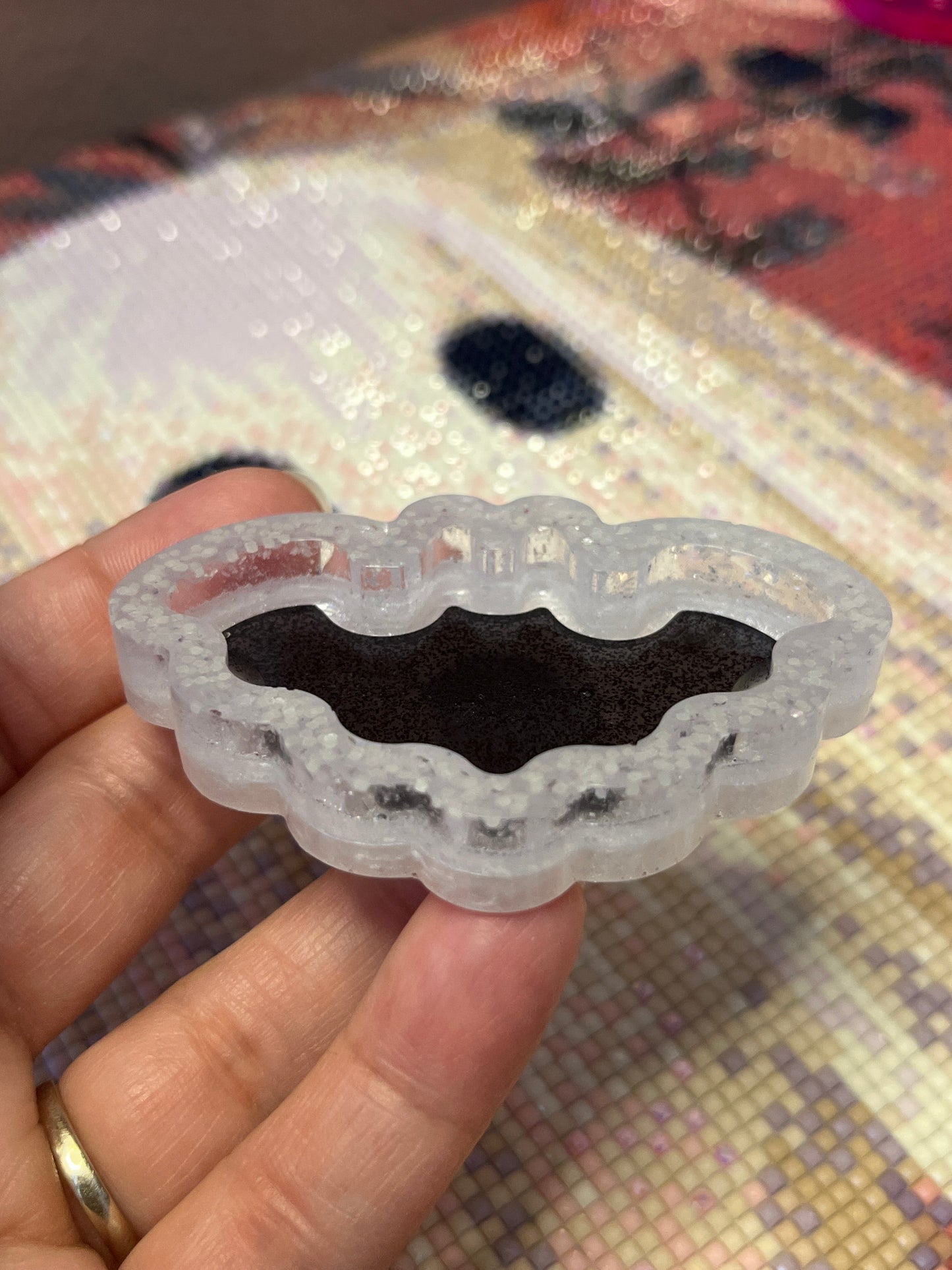 Resin White Outline Bat Trash Tray Cover Minder