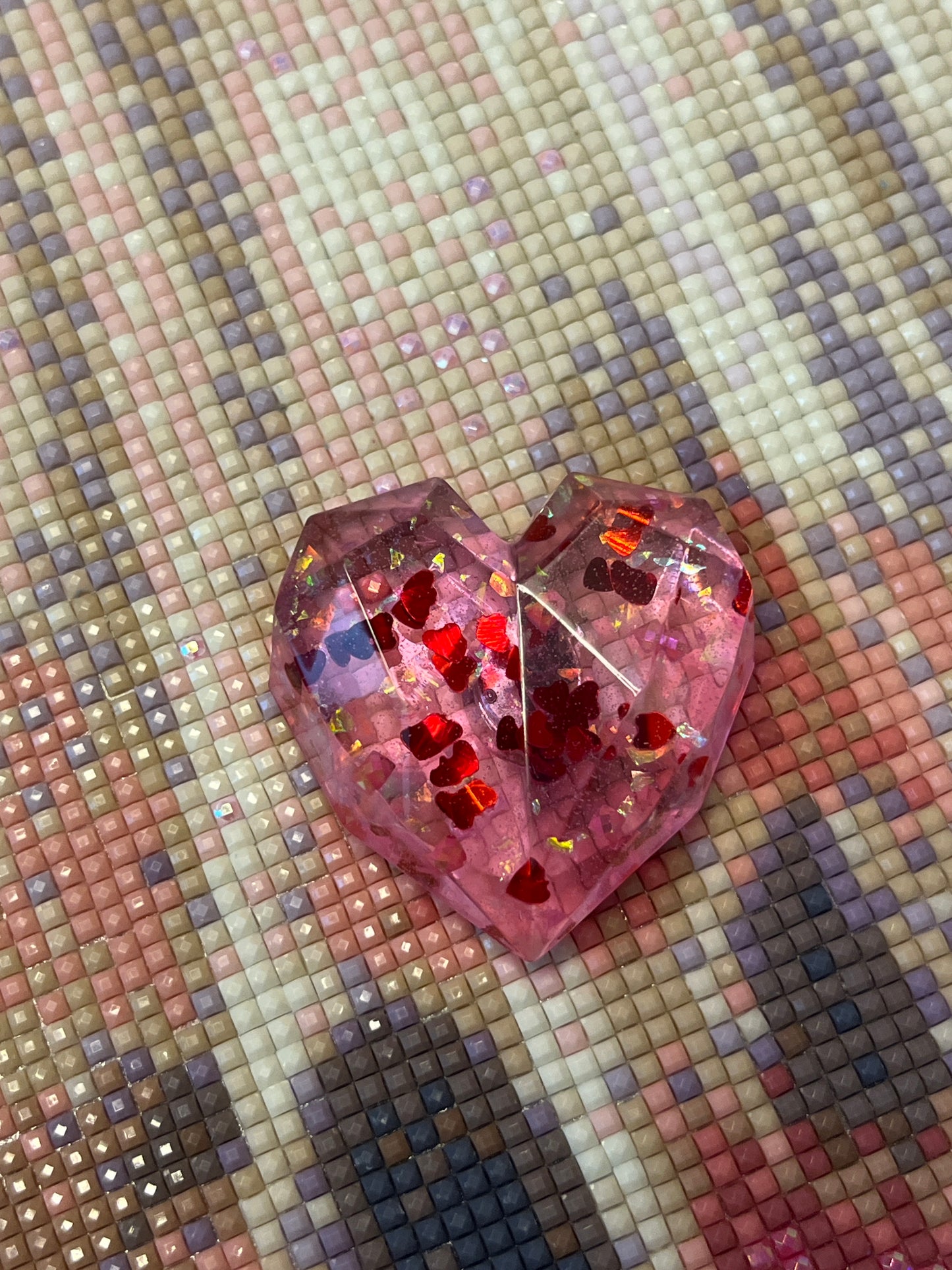 Resin Red Confetti Heart Cover Minder