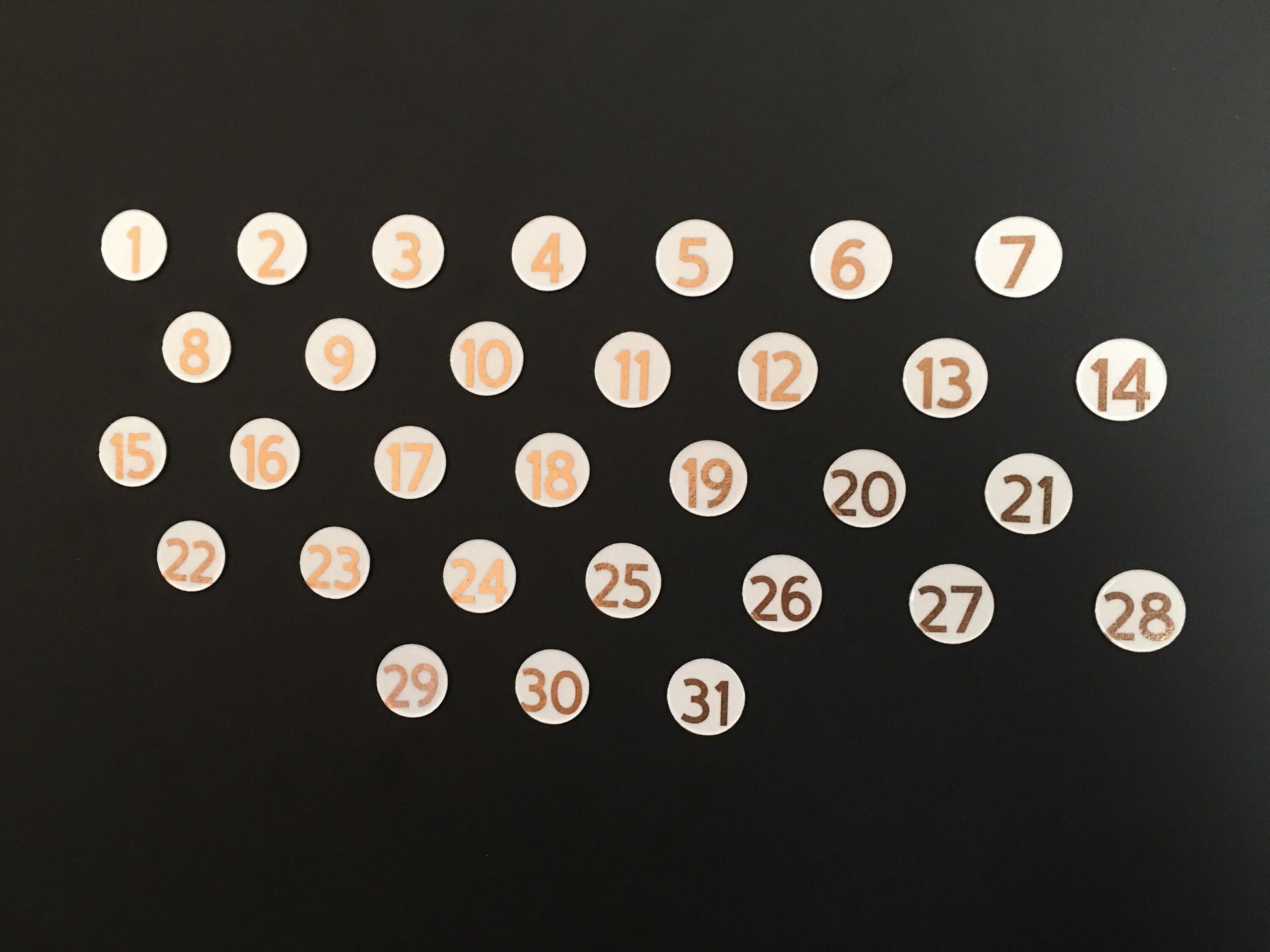 Rose Gold and Gold Foiled Number Magnets // Perpetual Calendar Foil Magnet Numbers // Fancy Calendar Magnets Days - DM Sans Font