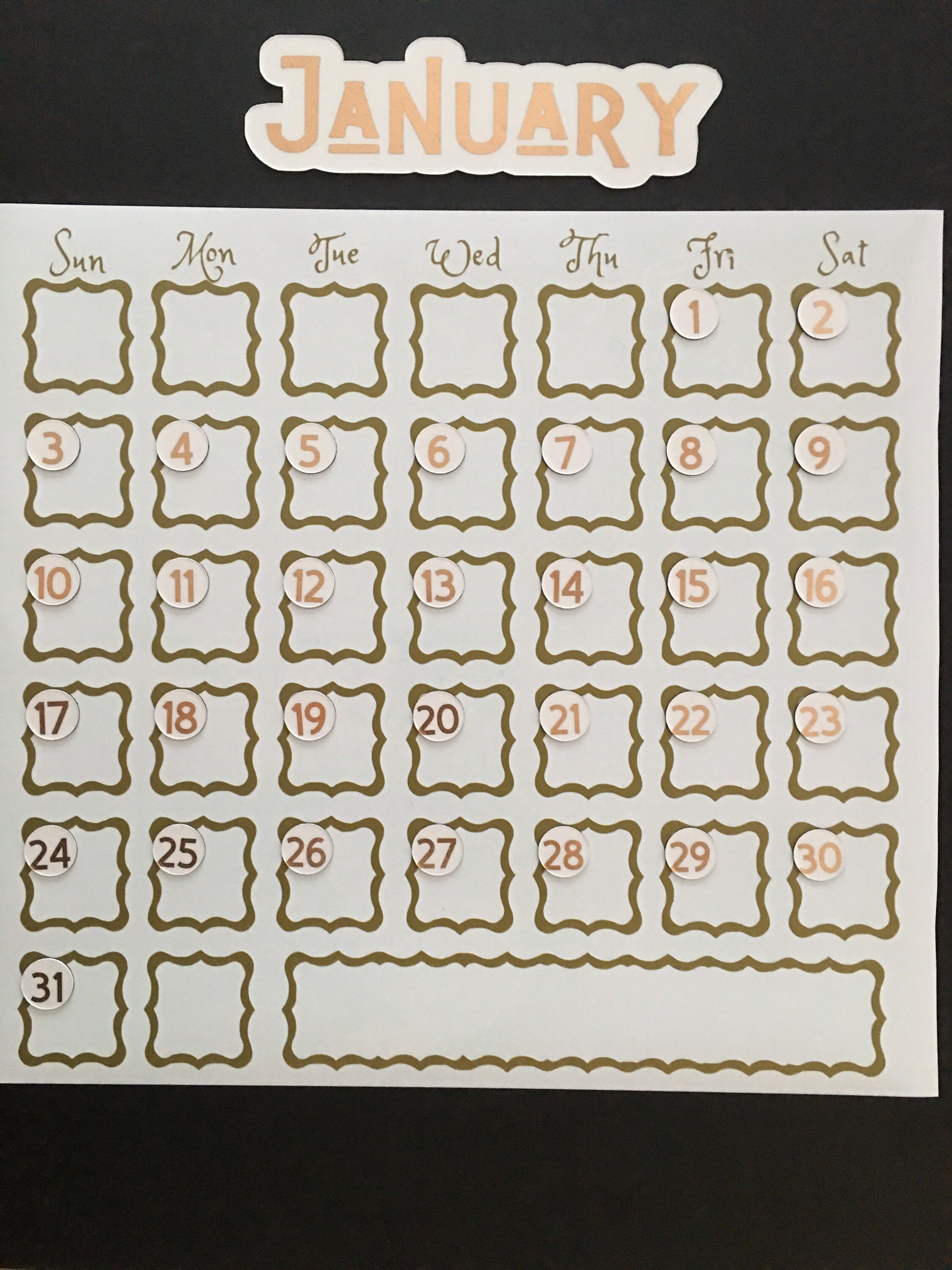 Rose Gold and Gold Foiled Number Magnets // Perpetual Calendar Foil Magnet Numbers // Fancy Calendar Magnets Days - DM Sans Font