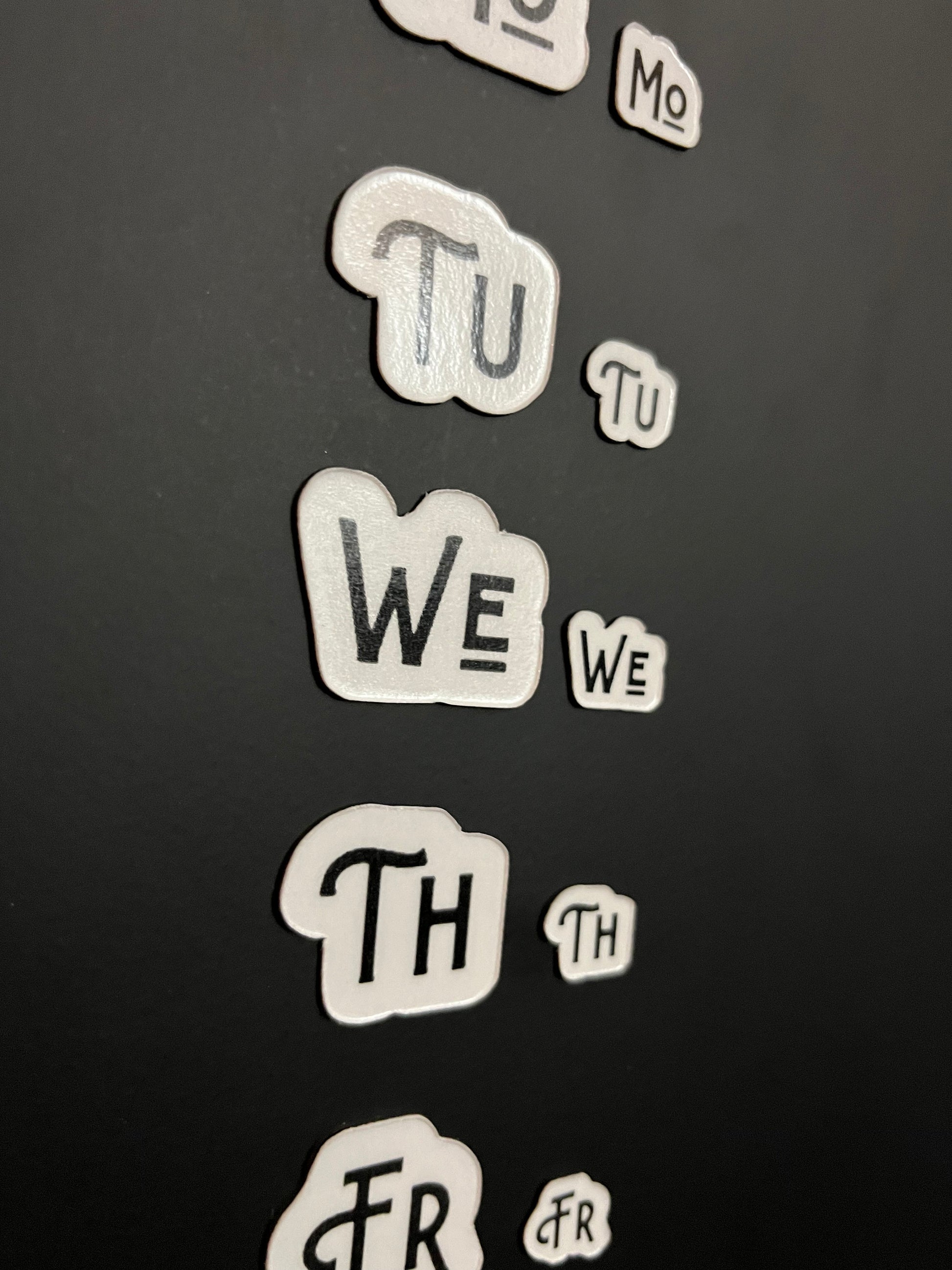 Magnetic Two Letter Days of the Week // Calendar Days Sunday through Saturday Magnets // Planner Magnets 2 sizes